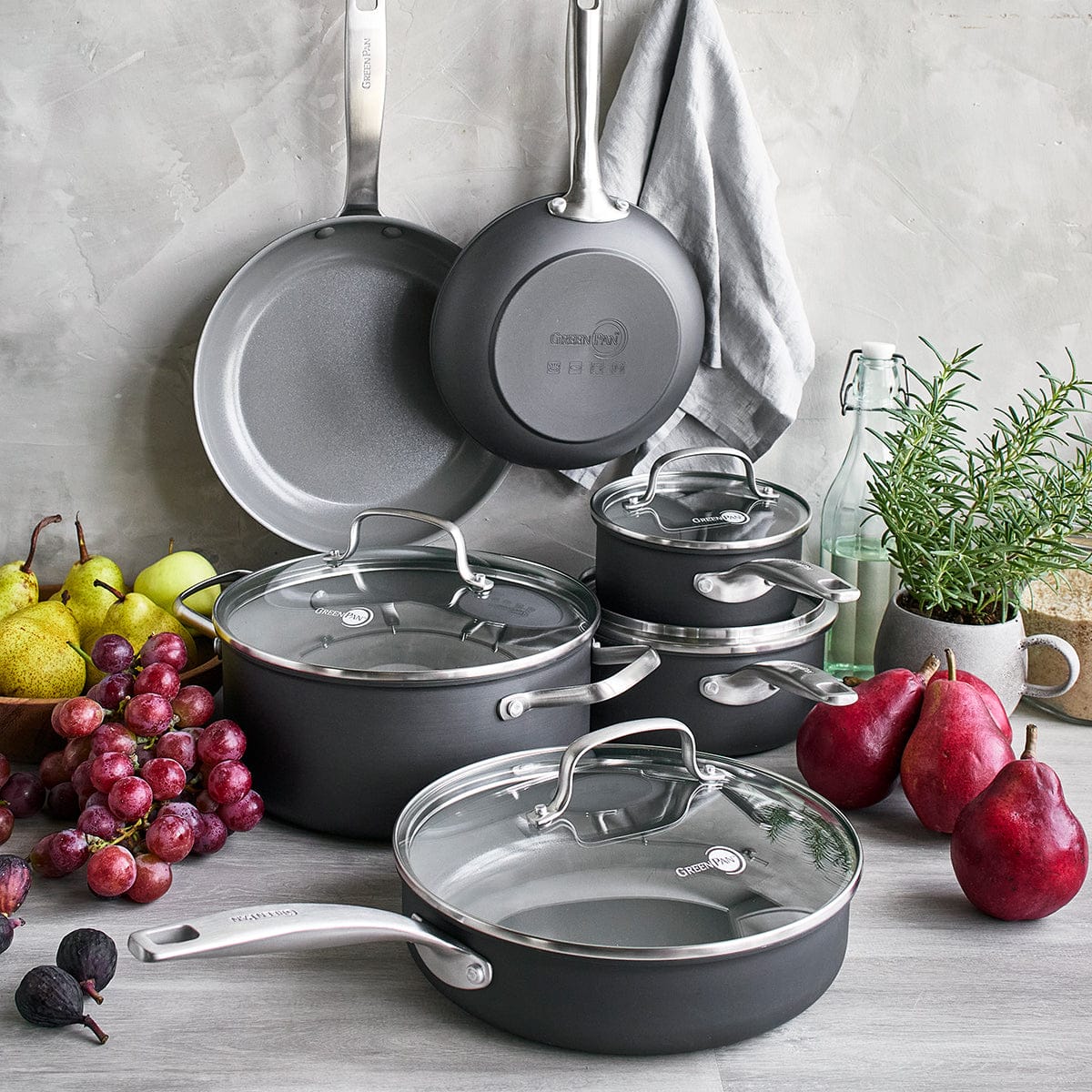 Cookware Tips for Making Your Meals Faster and Easier