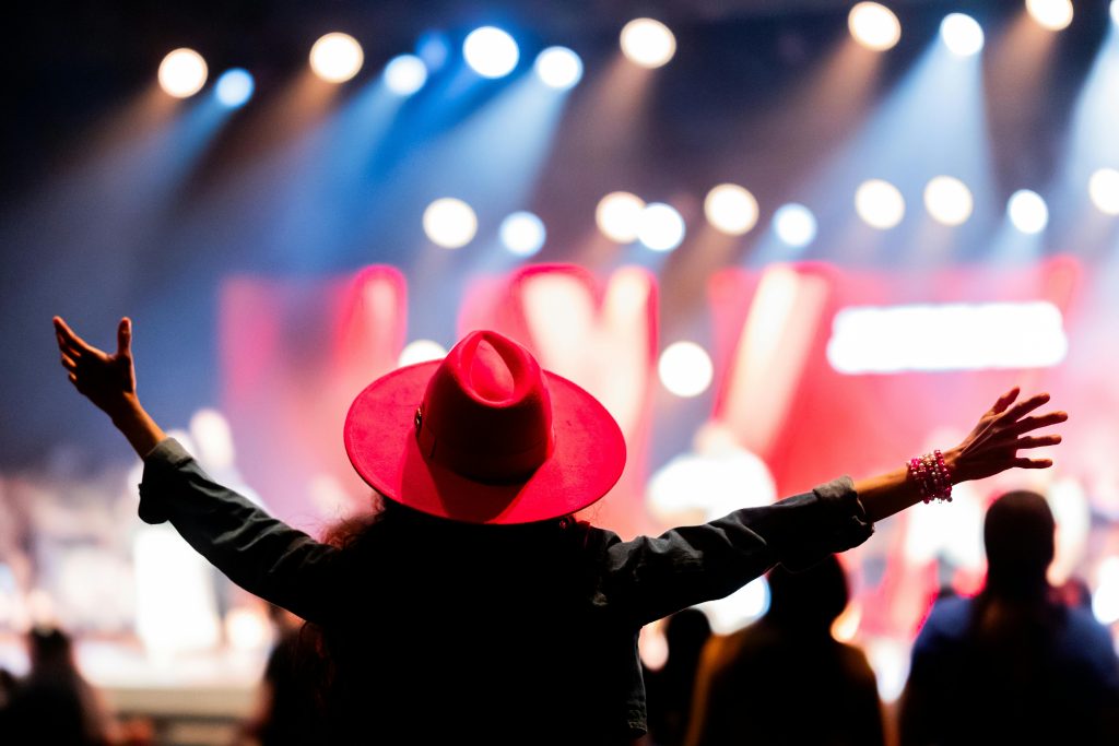 pexels-caleboquendo-34612558