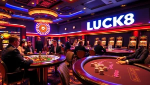 Người chơi casino LUCK8 chiến thắng ở blackjack và poker trong một bối cảnh sống động.